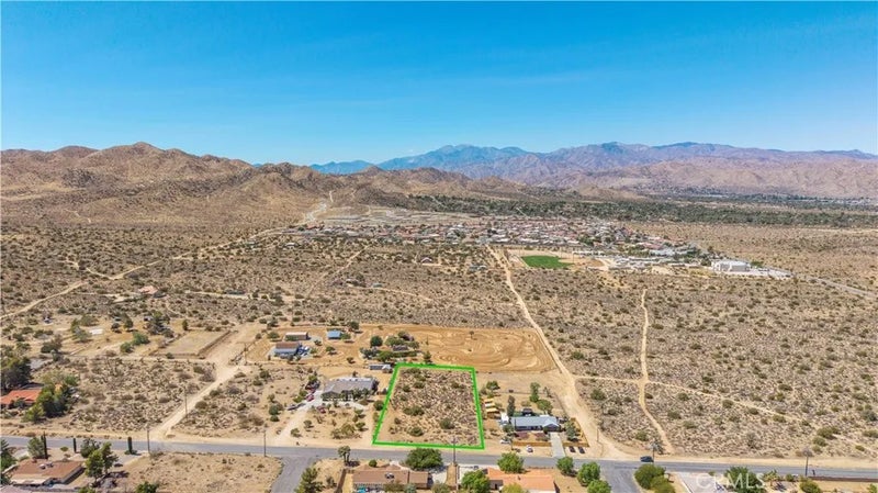 8776 Warren Vista