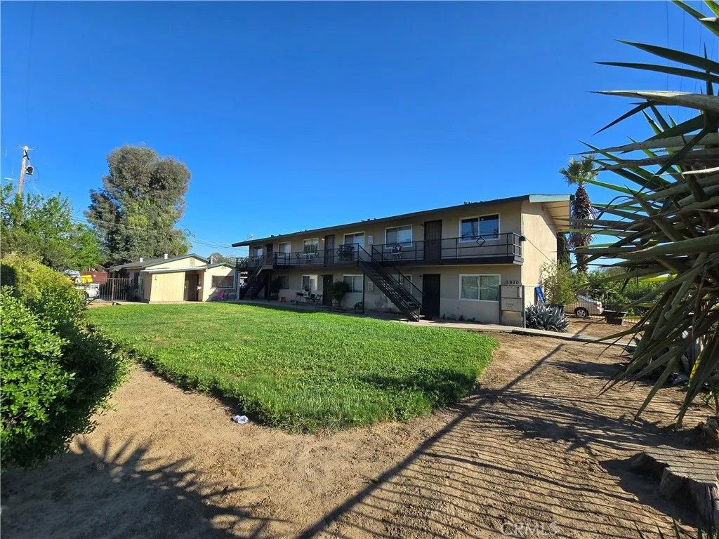 Photo of 3940 E Burns Ave, Fresno, CA 93725 (MLS # FR26090586)