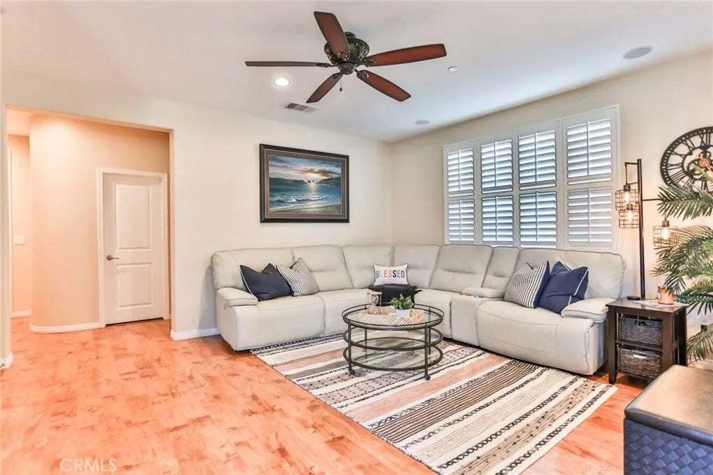 2327 Navigation Circle