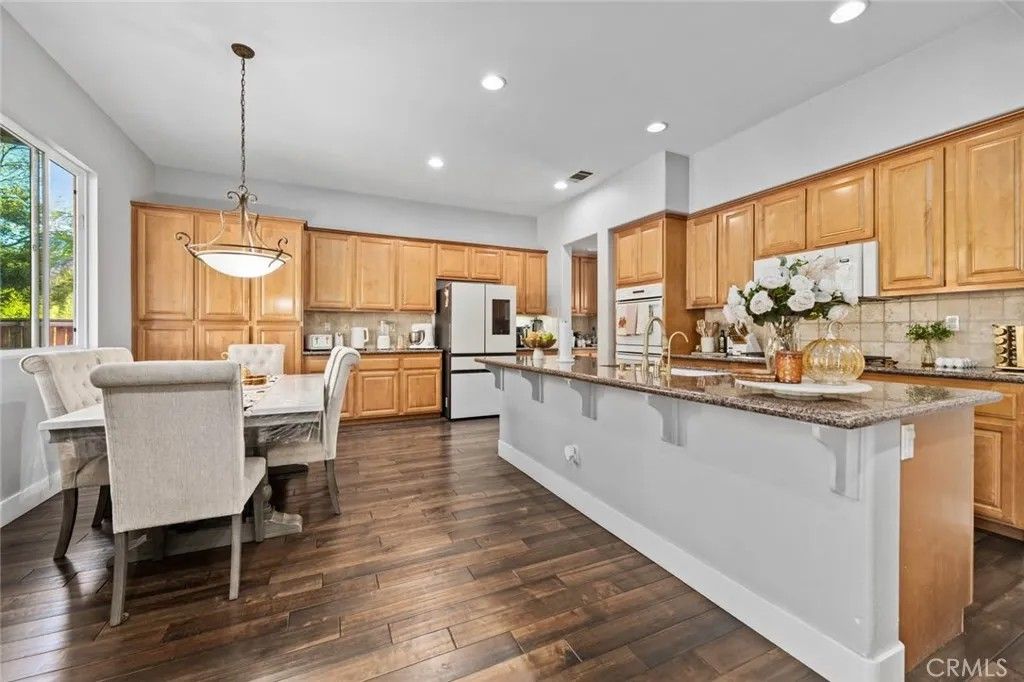 Photo of 2401 Paseo Los Gatos, Chula Vista, CA 91914 (MLS # IV25230144)