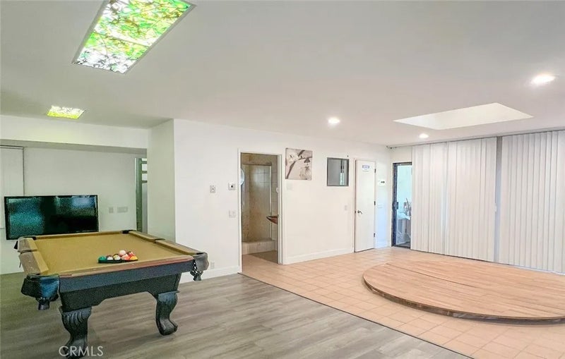 3717 Pinehurst