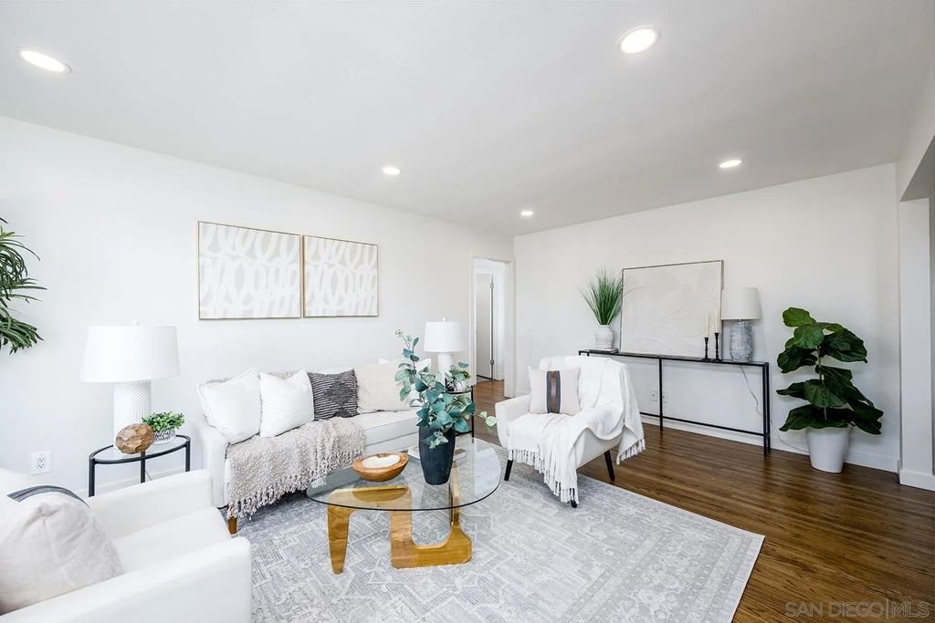 Photo of 709 4th Ave, Chula Vista, CA 91910 (MLS # 260002340)