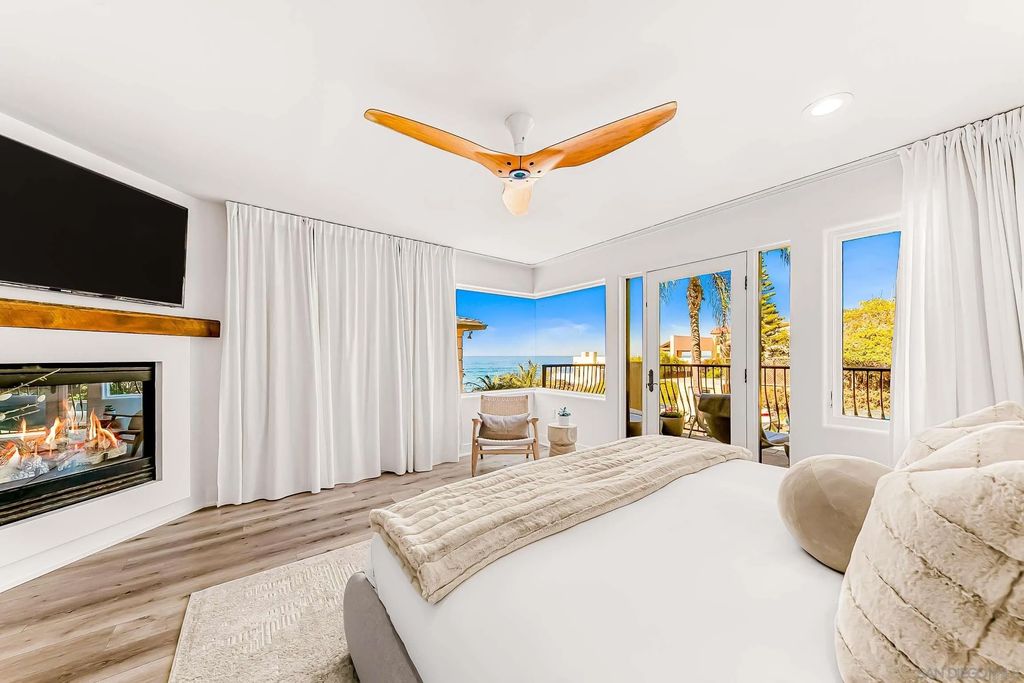 Photo of 229 Bonair St, La Jolla, CA 92037 (MLS # 260008720)