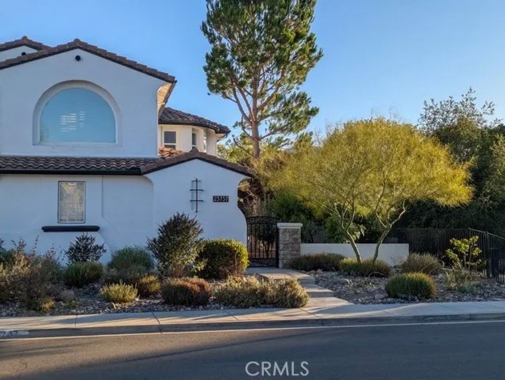 Photo of 23737 Hayes Avenue, Murrieta, CA 92562 (MLS # SW25202354)
