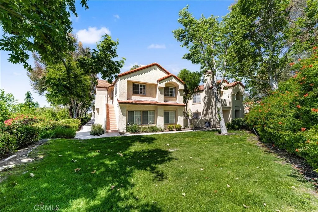21256 Camelia