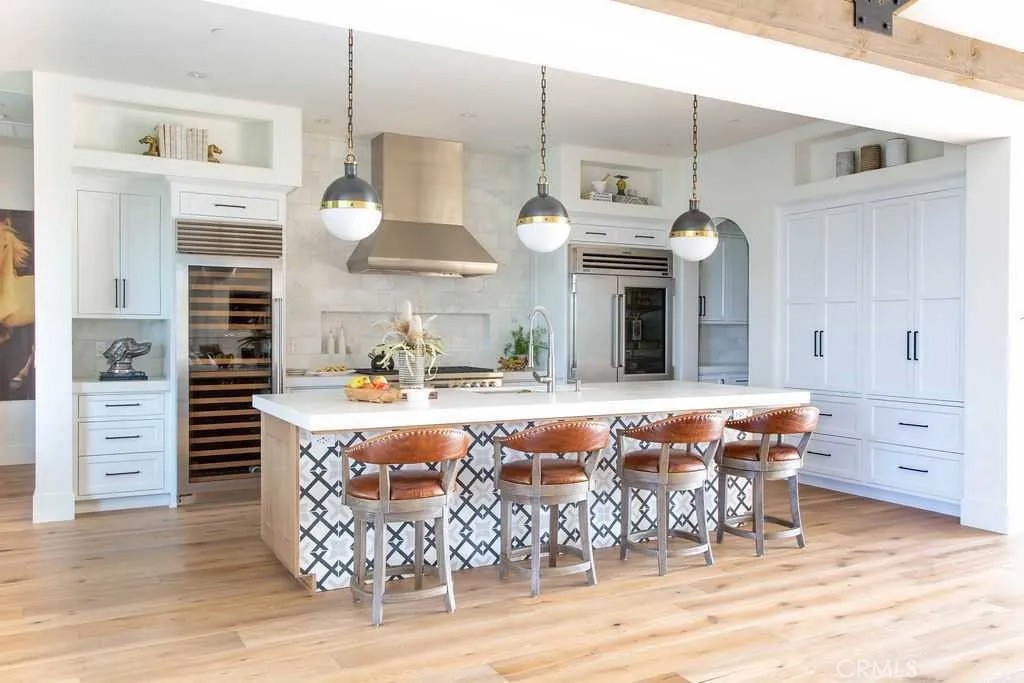 7 Pinnacle Heights Court