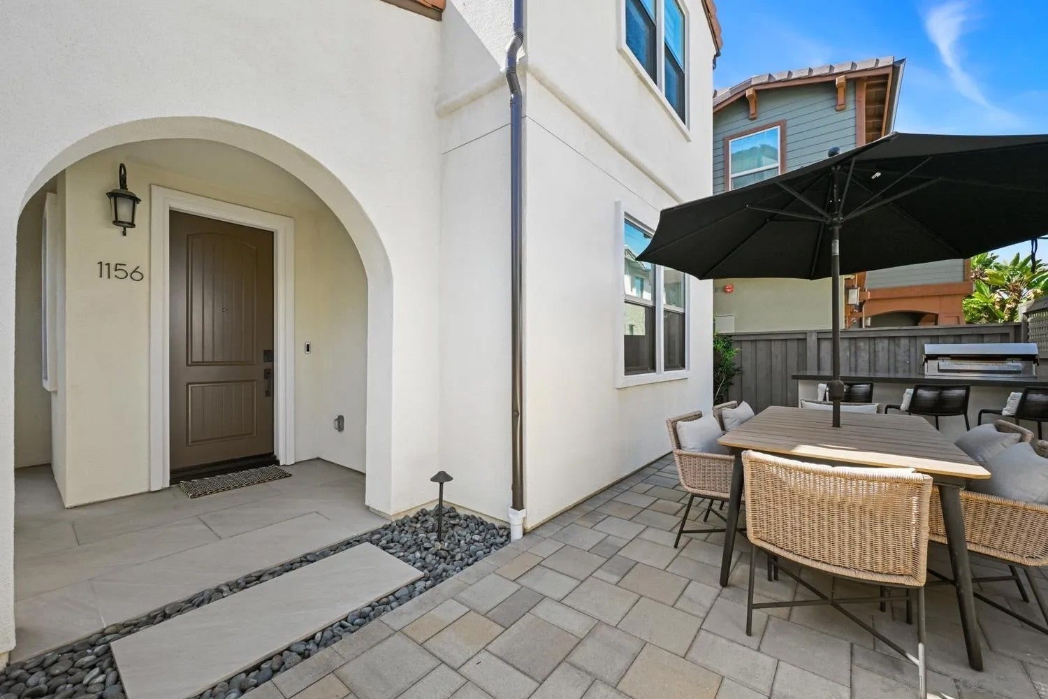 1156 E Cove Pl.