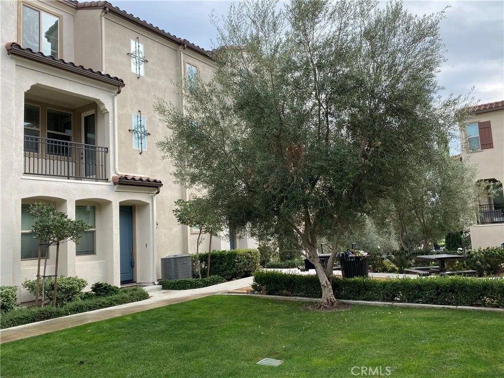 Photo of 18316 Maidenhair Way, Yorba Linda, CA 92886 (MLS # TR25280319)