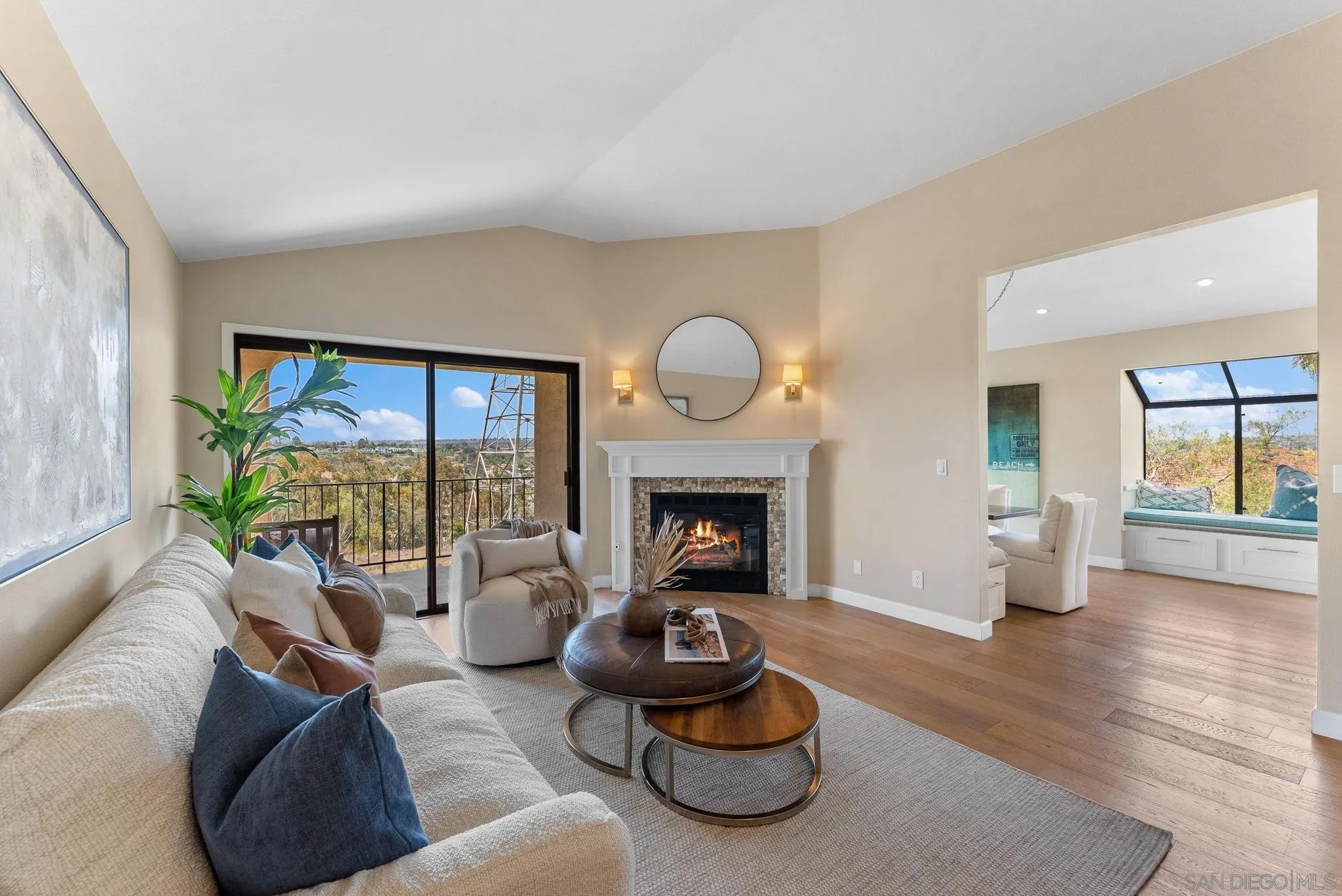 3127 Vista Rica
