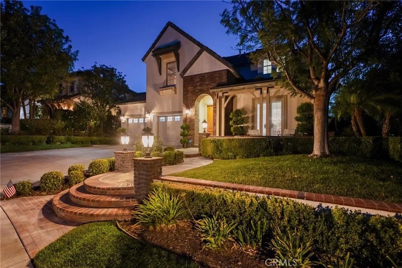 26855 Pine Cliff Place