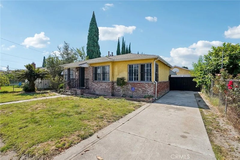 214 E Tichenor