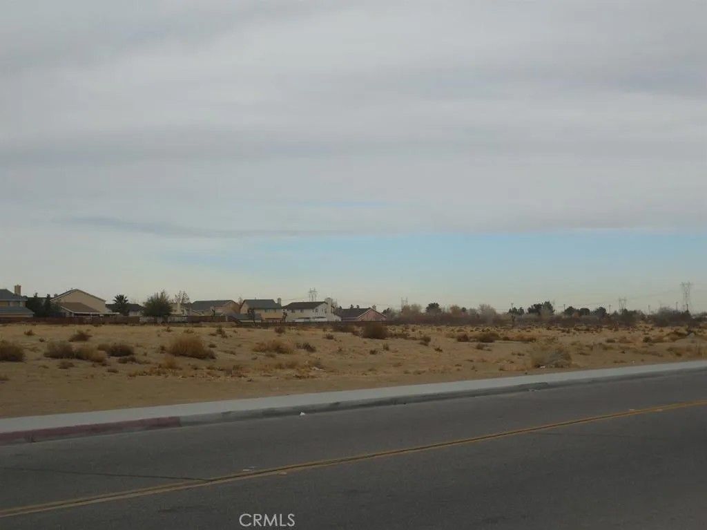 Photo of 0 Arlette, Victorville, CA 92392 (MLS # HD25279842)