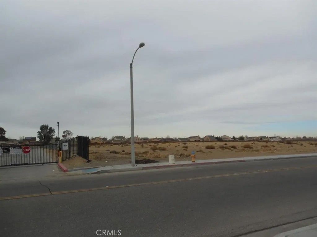 Photo of 0 Arlette, Victorville, CA 92392 (MLS # HD25279842)