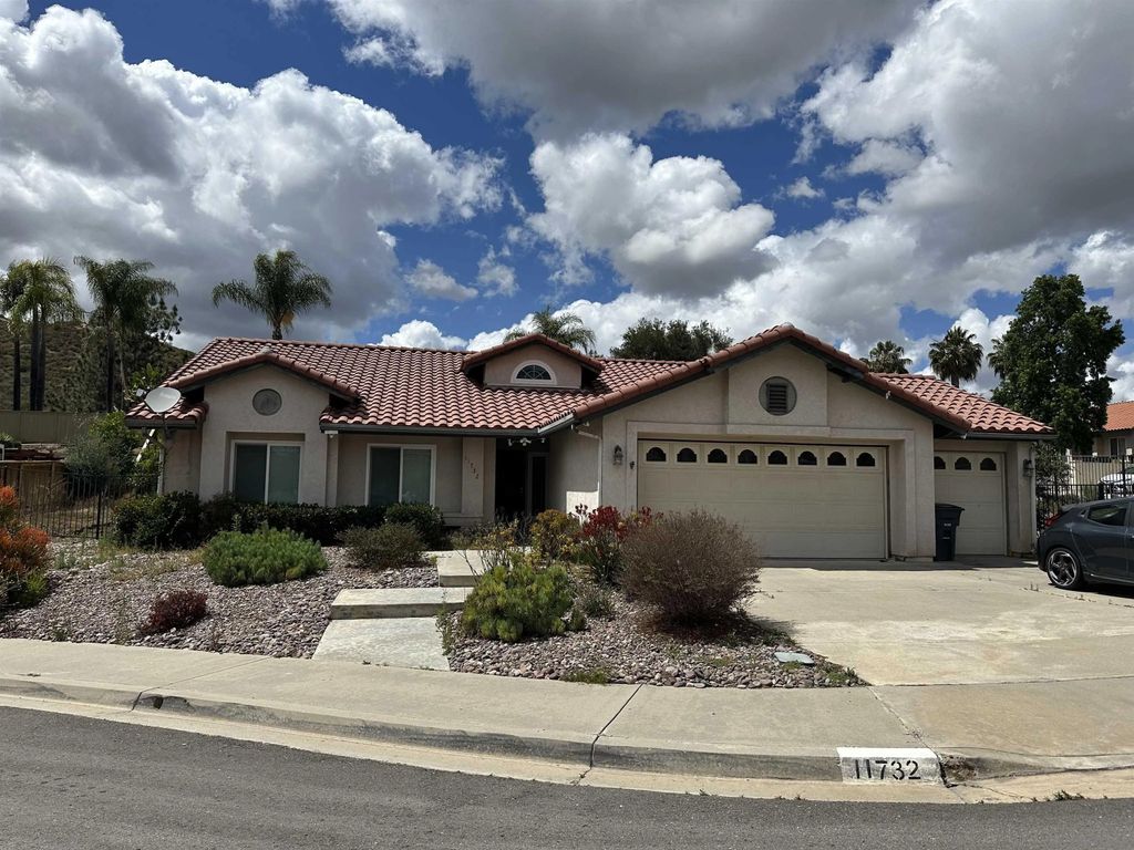 Photo of 11732 Calle Trucksess, El Cajon, CA 92019 (MLS # 260010832)