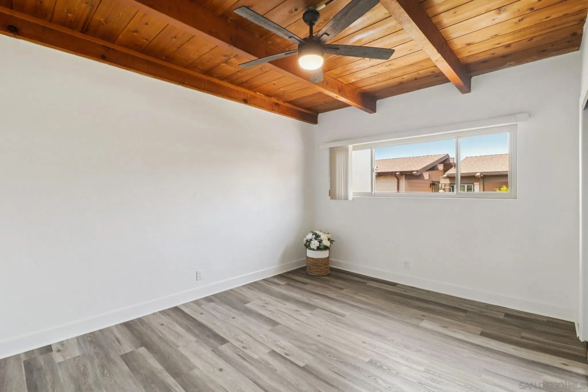 Del Mar, California 92014, United States, 2 Bedrooms Bedrooms, ,1 BathroomBathrooms,Residential,Active,188294