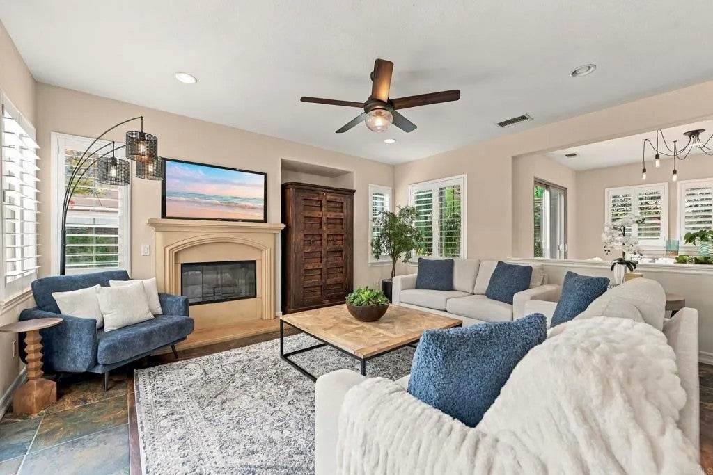 15584 Bristol Ridge