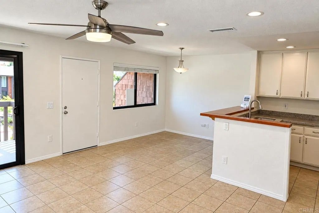 2556 Ocean Cove Dr.