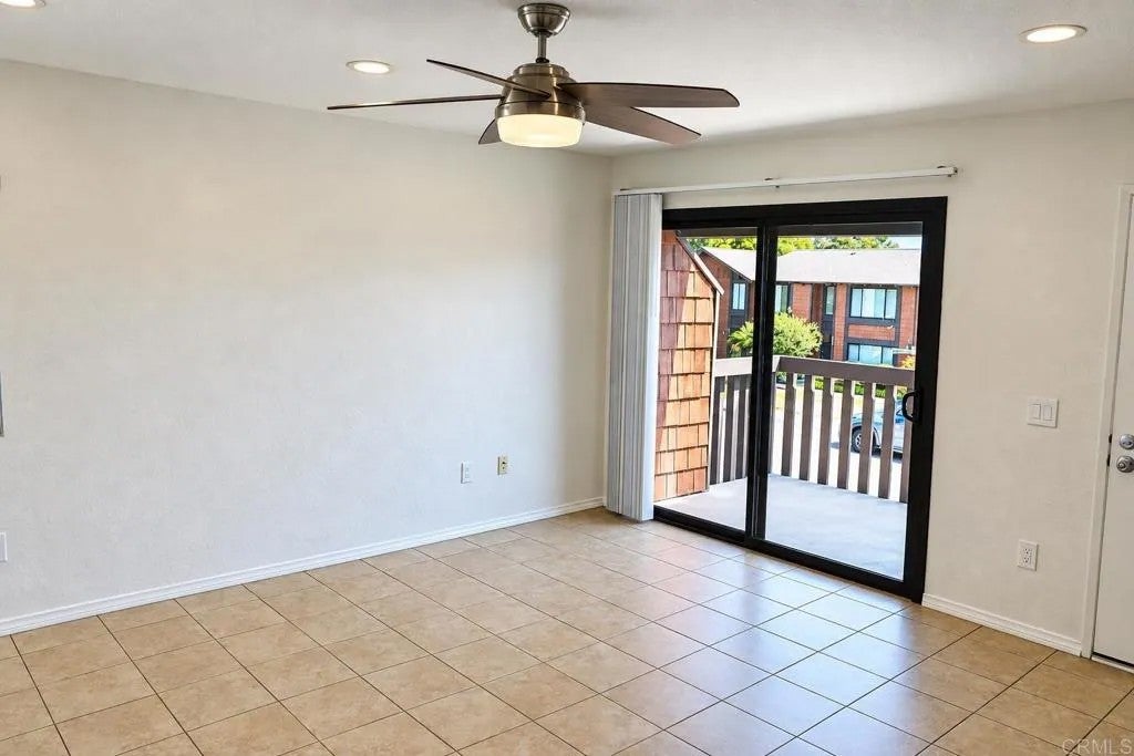 2556 Ocean Cove Dr.