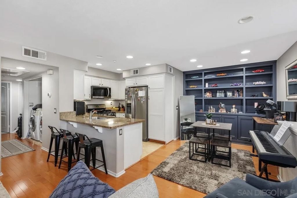 Photo of 3182 Cabrillo Bay Lane, San Diego, CA 92110 (MLS # 260001989)