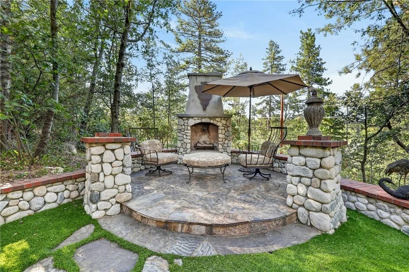 28462 North Bay Road