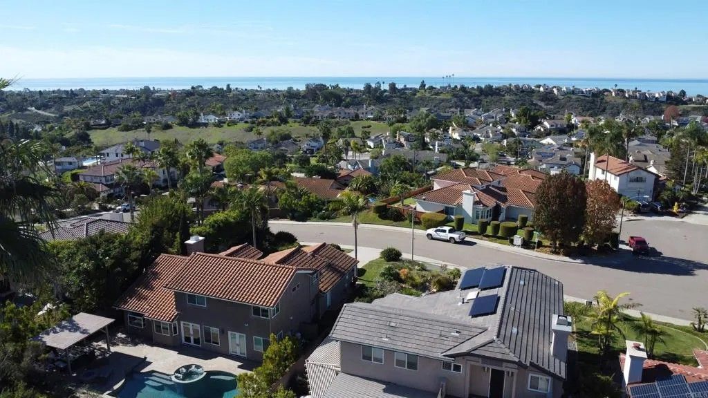 Photo of 1518 Bella Vista, Encinitas, CA 92024 (MLS # NDP2510740)