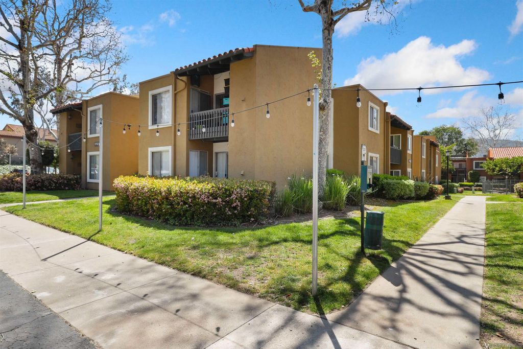Photo of 17127 W Bernardo Drive #105, San Diego, CA 92127 (MLS # 2600299)