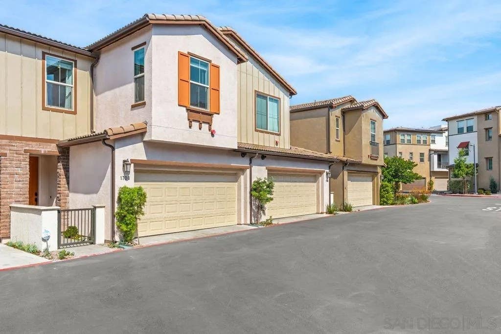 Photo of 1708 Silverberry WAY, Oceanside, CA 92056 (MLS # 260019932)
