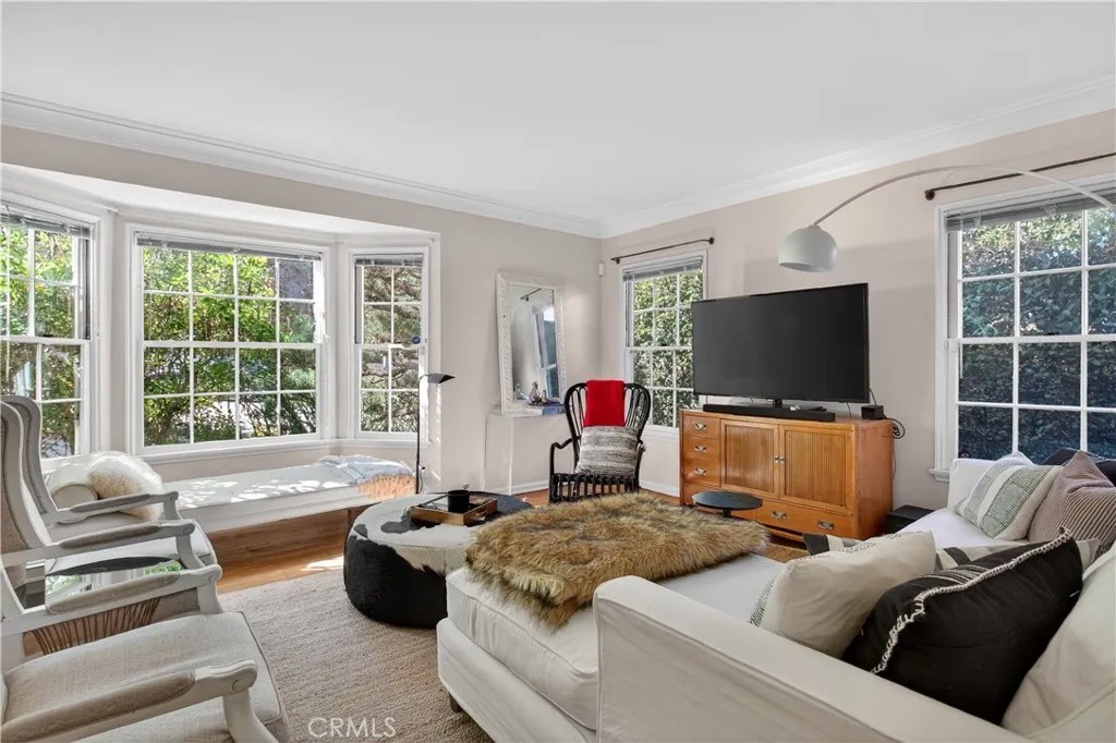 1225 Smithwood Drive