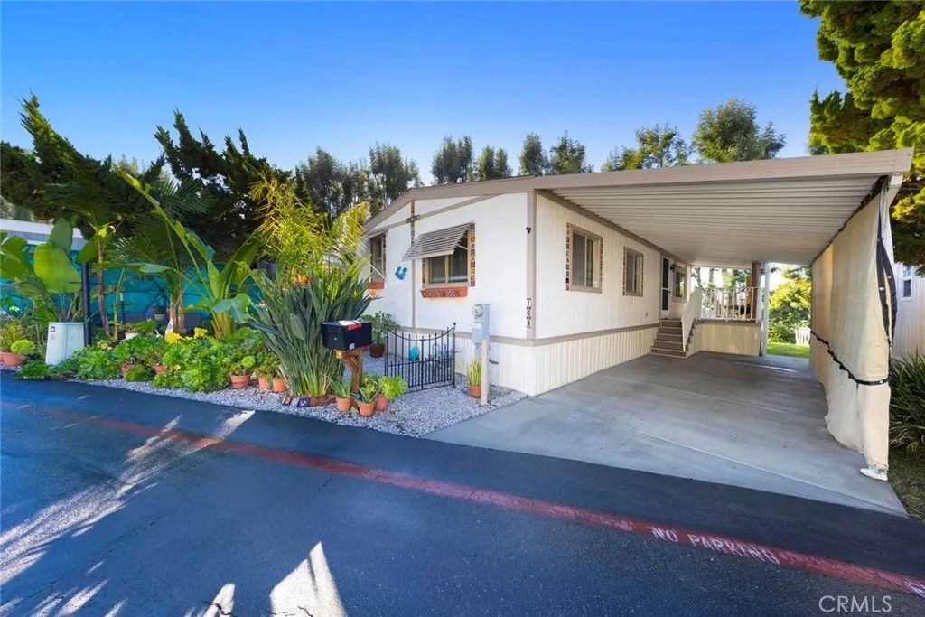 Photo of 32802 Valle Rd #108, San Juan Capistrano, CA 92675 (MLS # OC25278321)