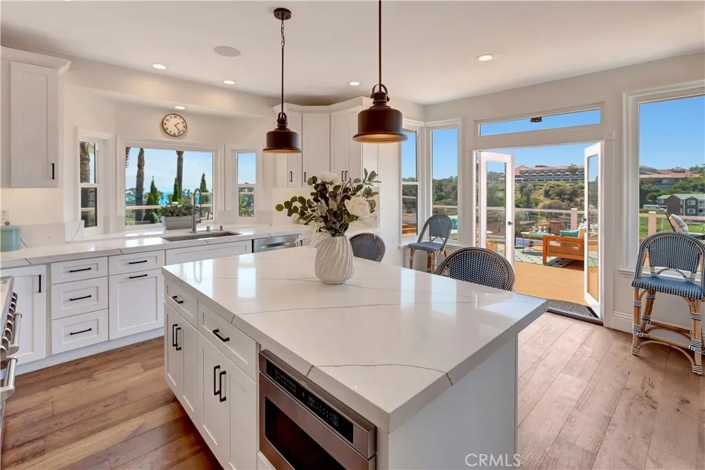 25252 Manzanita Drive