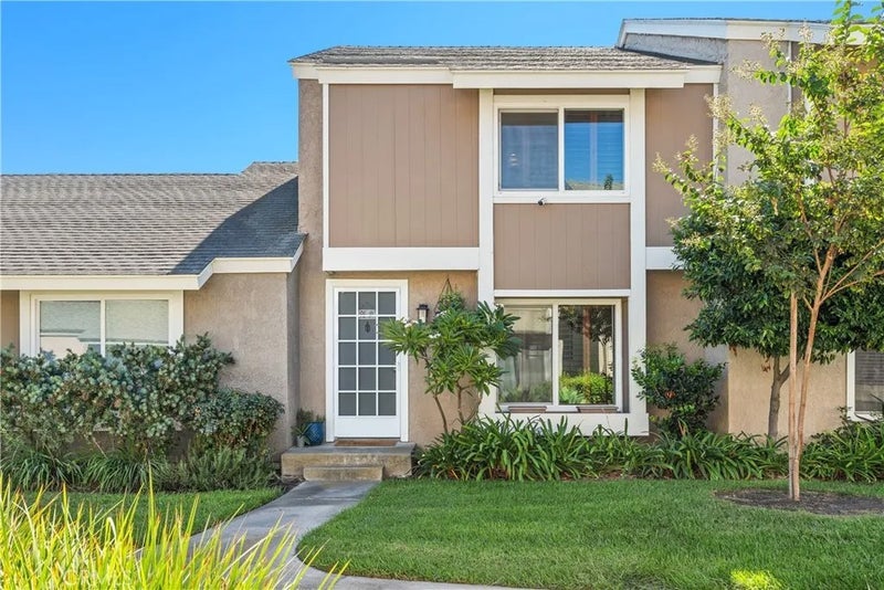 52 Briarwood