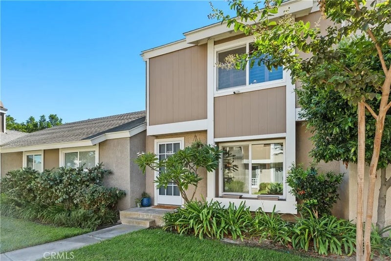 52 Briarwood