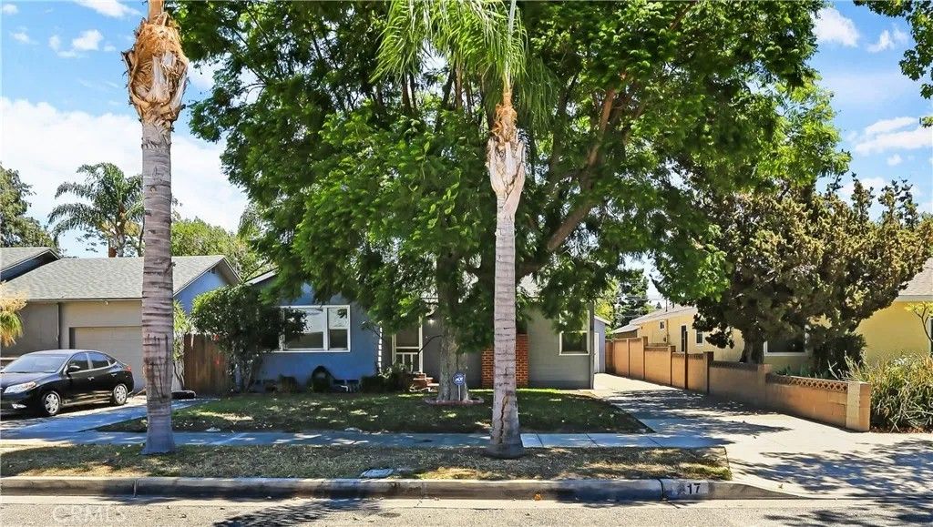 Photo of 417 N Citrus Street, Orange, CA 92868 (MLS # OC26092289)