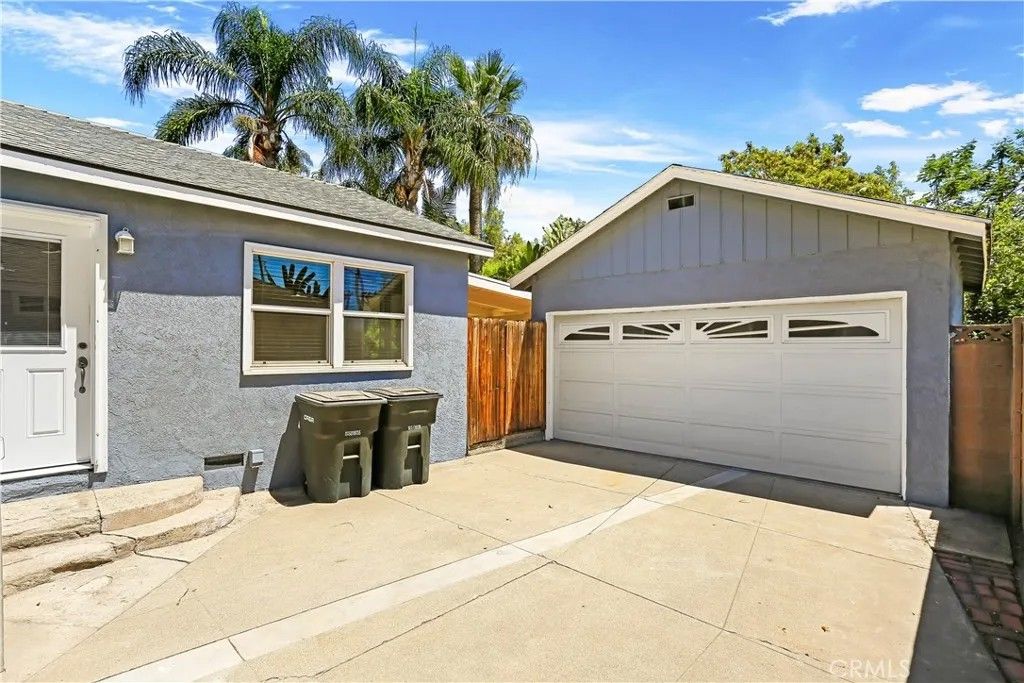 Photo of 417 N Citrus Street, Orange, CA 92868 (MLS # OC26092289)