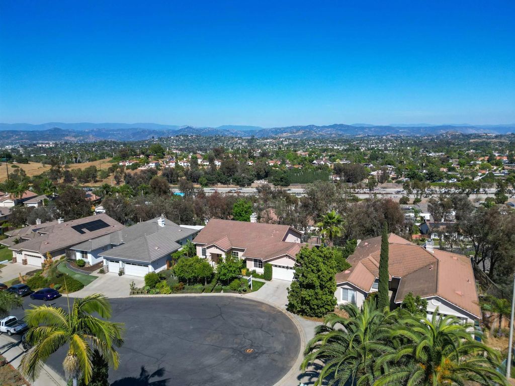 Photo of 1992 Ridge Way Glen, Escondido, CA 92029 (MLS # 260008441)