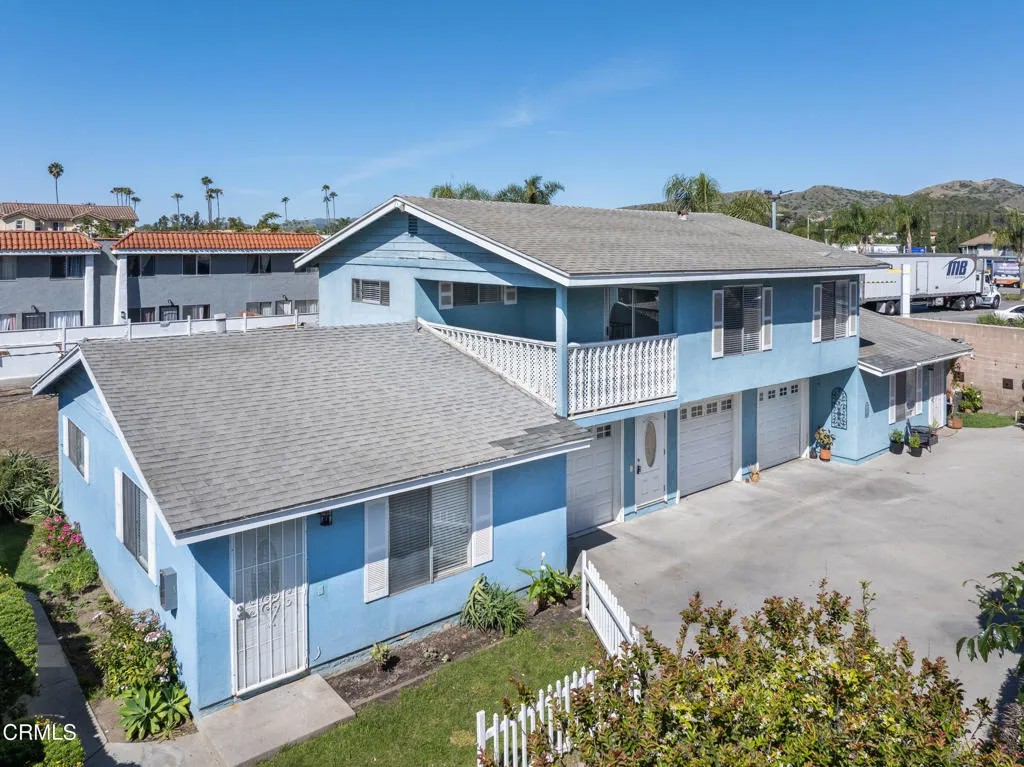 129 Santa Anna Street