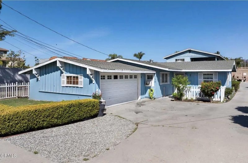 129 Santa Anna Street
