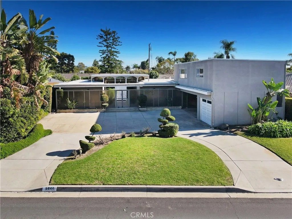 Photo of 9844 Pangborn, Downey, CA 90240 (MLS # DW26001964)