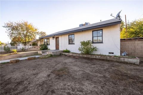 Tiny photo for 38725 Jacklin Ave, Palmdale, CA 93550 (MLS # SR25252726)