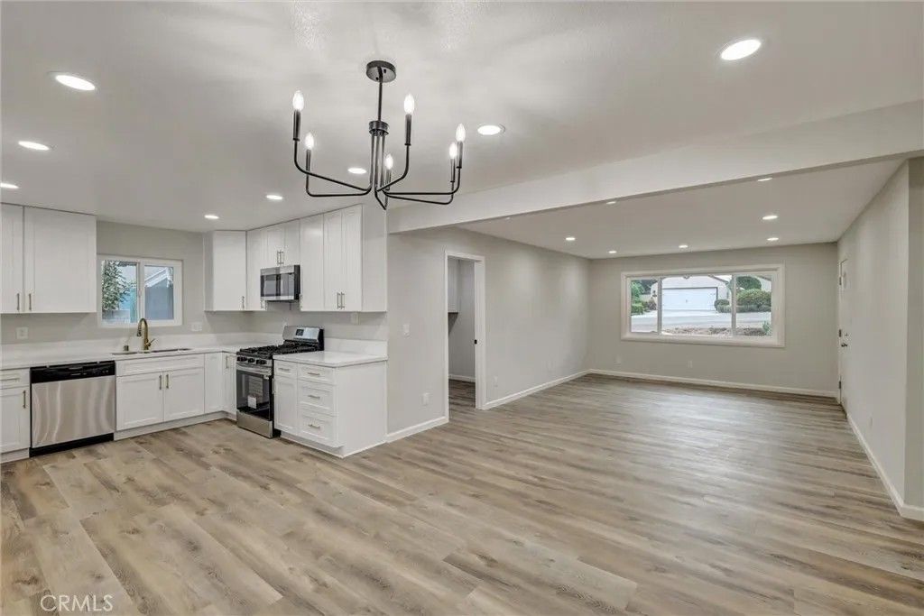 Photo of 503 Potter St, Fallbrook, CA 92028 (MLS # SW25264898)