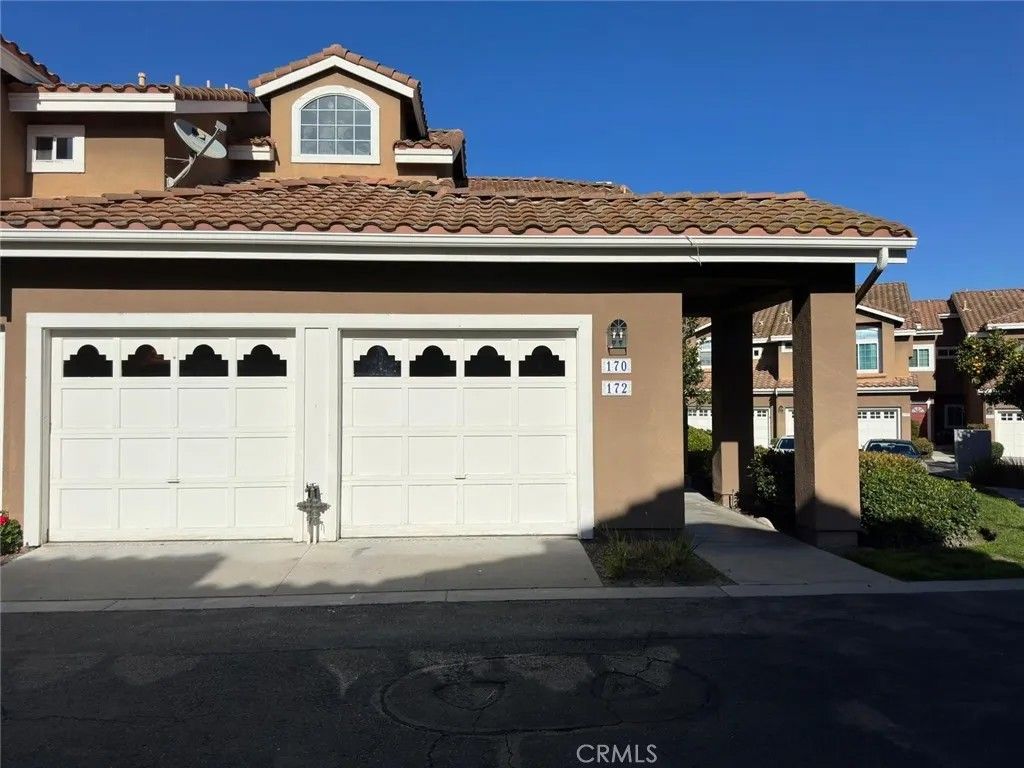 Photo of 170 Matisse Circle #119, Aliso Viejo, CA 92656 (MLS # PW26065443)