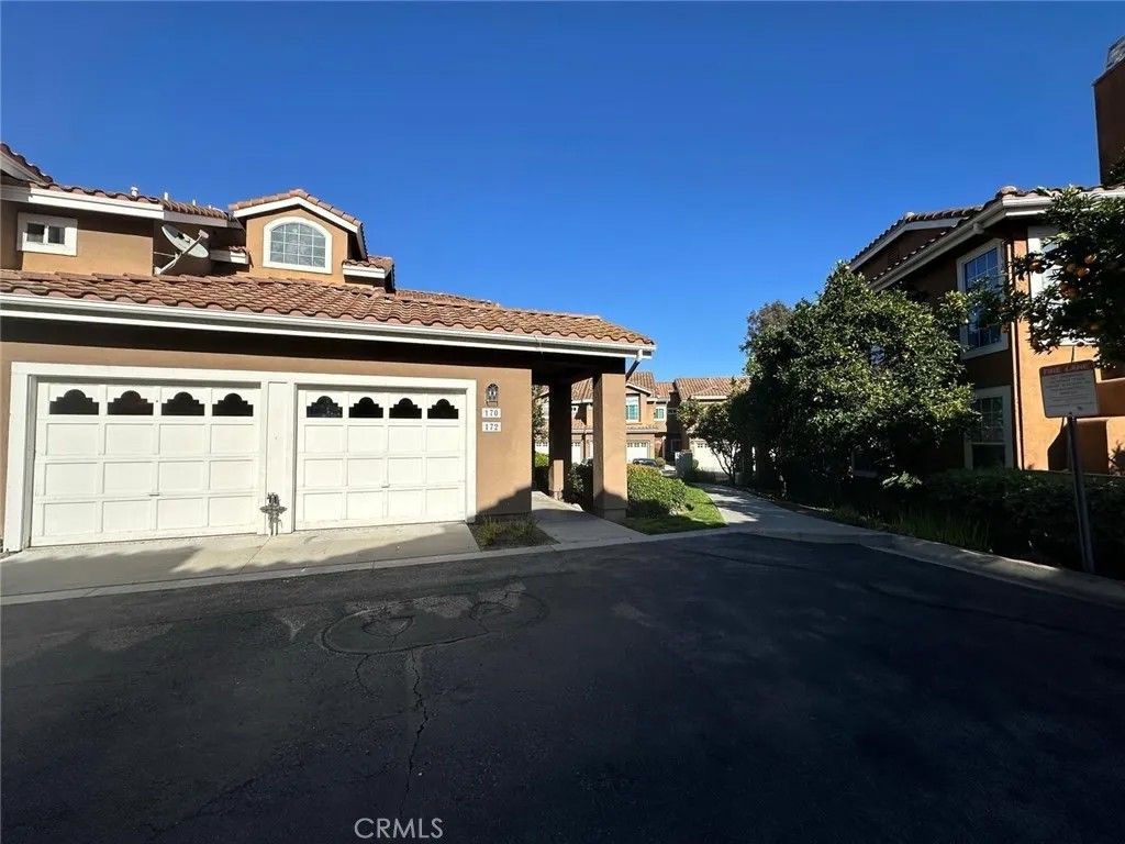 Photo of 170 Matisse Circle #119, Aliso Viejo, CA 92656 (MLS # PW26065443)