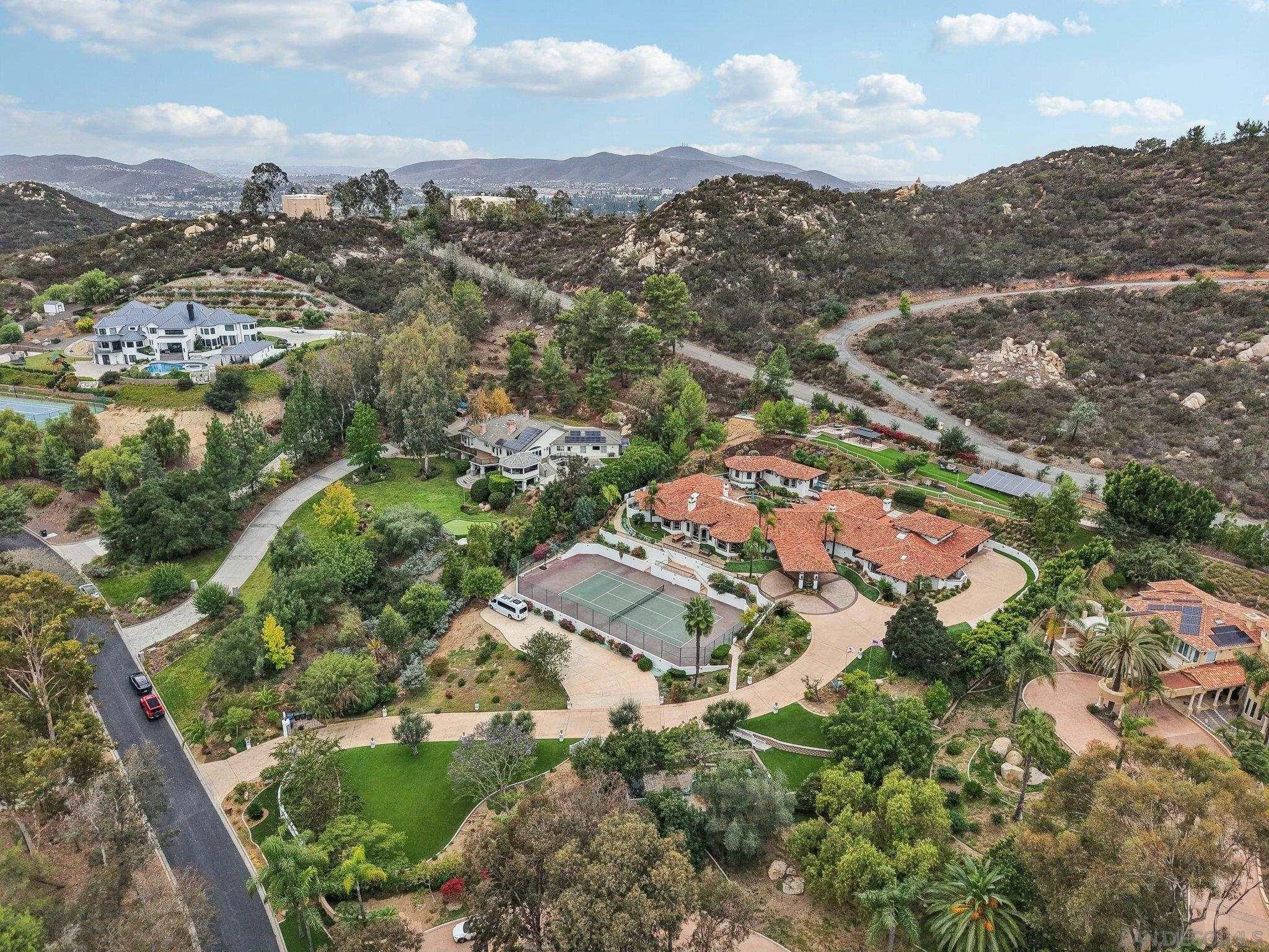 13371 Summit Cir