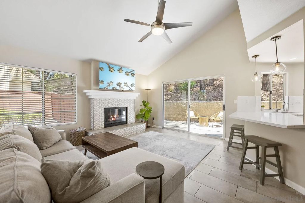 Photo of 11781 Caminito De Las Missiones, San Diego, CA 92128 (MLS # 250046327)