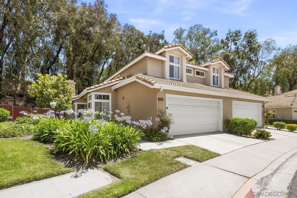 Photo of 11781 Caminito De Las Missiones, San Diego, CA 92128 (MLS # 250046327)