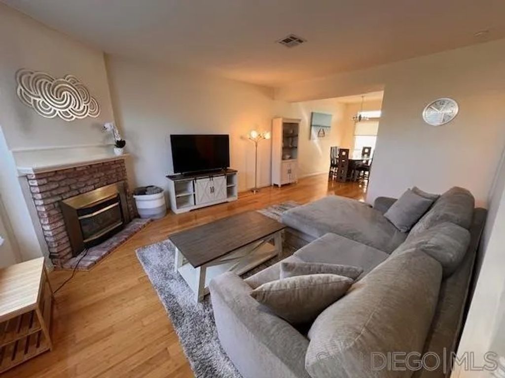 Photo of 211 Dahlia Ave #Unit M, Imperial Beach, CA 91932 (MLS # 250027184)