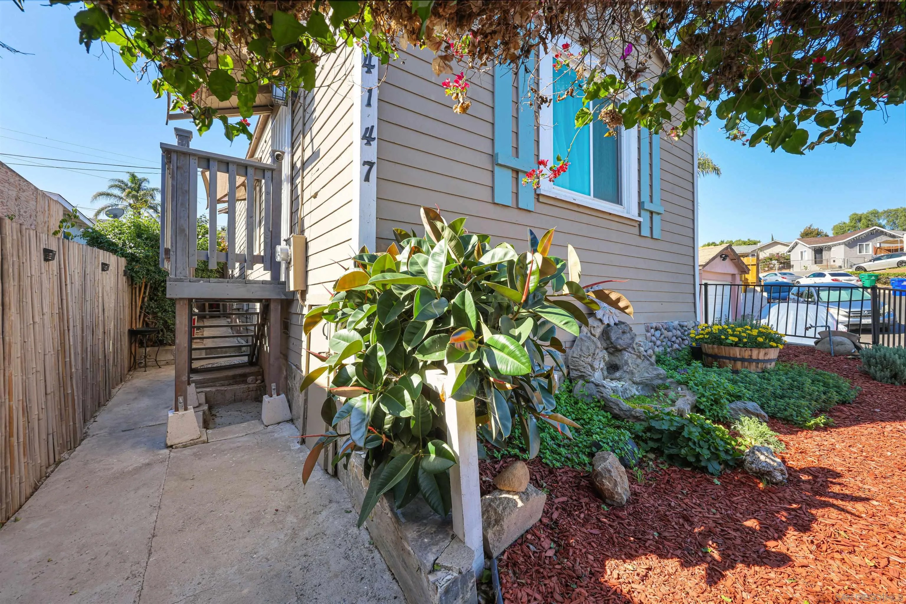 4147 San Miguel Ave