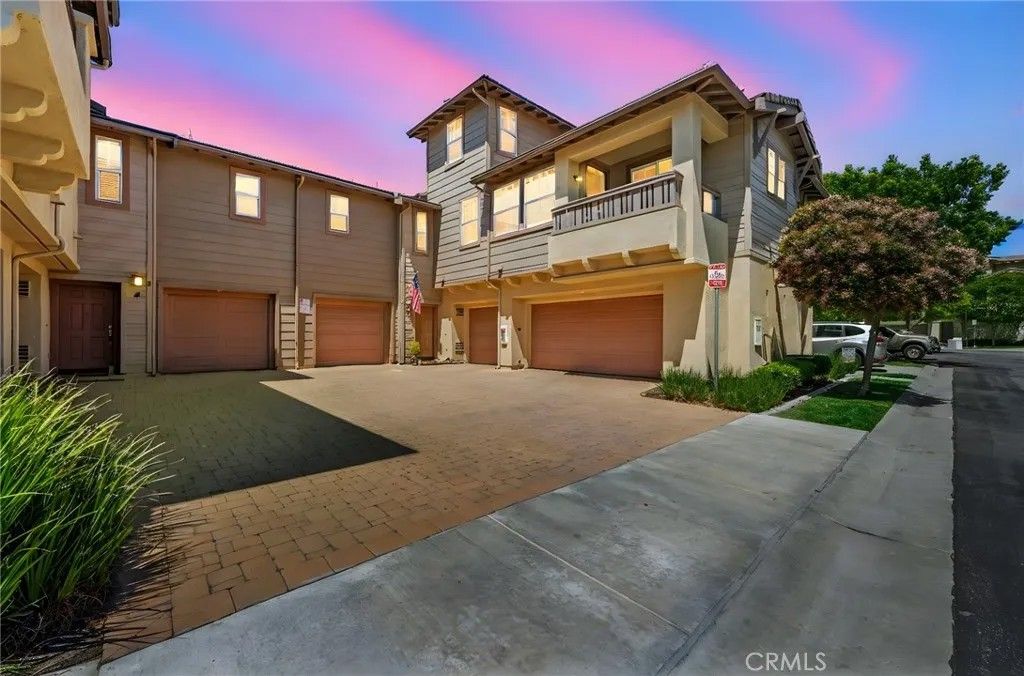 Photo of 41527 Blue Canyon #3, Murrieta, CA 92562 (MLS # SW25231893)