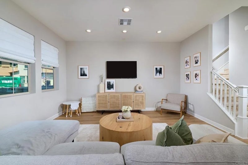 1065 Delpy View