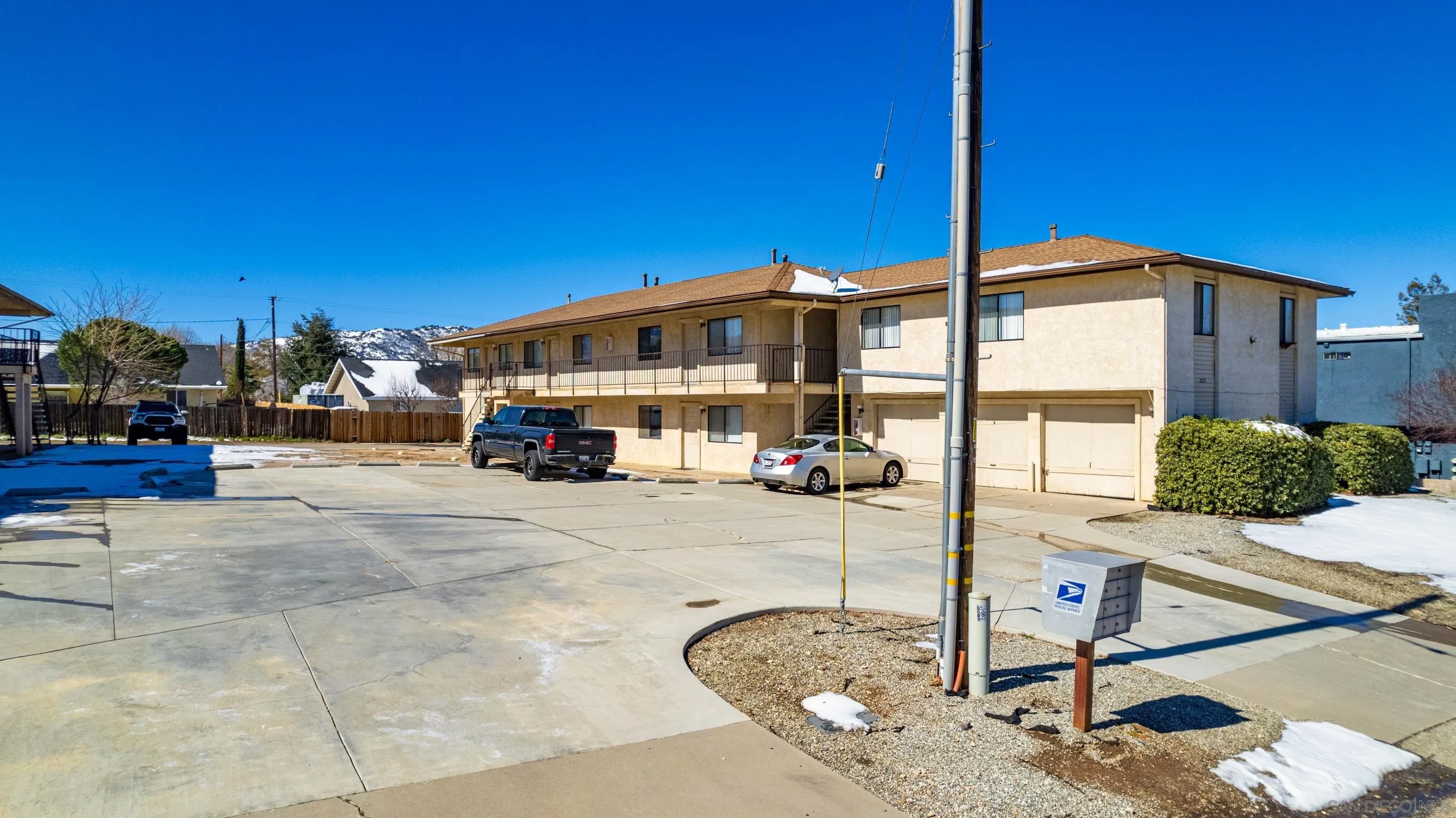 21301/21311 Golden Hills Blvd